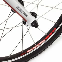 Woom-Bikes WOOM 4 20" Red -Citybikes Verkaufsgeschäft vorderrad 12583 1920x 5f3d2e73 5a27 40bf 9bcf dadf3f3cdc86 350693 1024x